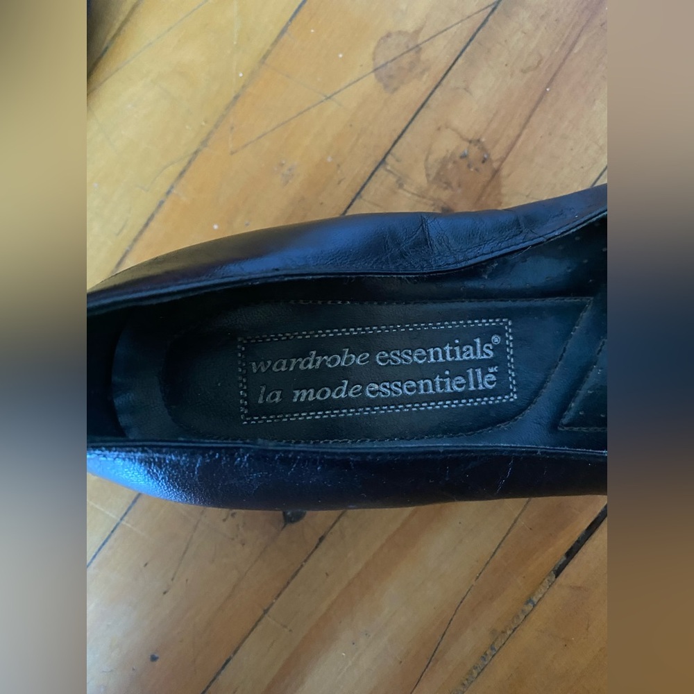 Shoes - Picture 3 of 4